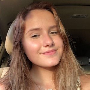 Meet your Posher, Karina